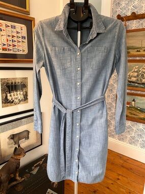 LL Bean Chambray Shirt Dress with Waist Tie - Light Blue pockets Size 10